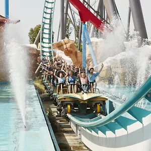 Portaventura Gold River - Includes Unlimited Access To Portaventura Park & 1 Access To Ferrari Land **** Salou